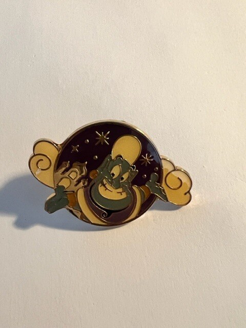 TDR TDS Genie Aladdin Moon Clouds Game Prize Holiday Disney Pin (B2)