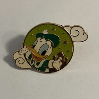 TDR Tokyo Donald Duck Moon Clouds Game Prize Holiday Disney Pin (B1)