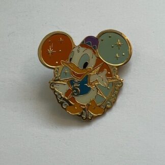 TDS Arabian Hat Game Prize Donald 5th Celebration Tokyo TDS Disney Pin (B1)