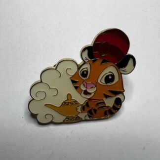 TDS Chandu Magic Lamp Game Prize Arabian Coast 2015 Tiger Disney Pin (B7)