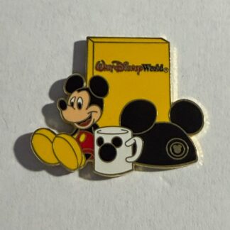 WDW - Birnbaum 2005 Coupon Gift - Mickey Mouse Souvenirs Disney Pin G1